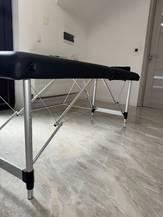 Pat de gene / masaj pliabil – NOU, nefolosit  Vând pat profesional pentru extensii de gene, cosmetică, masaj sau tratamente faciale!