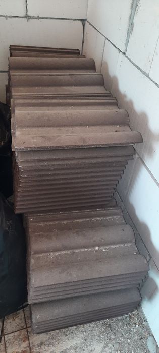 Tigla maro de vanzare