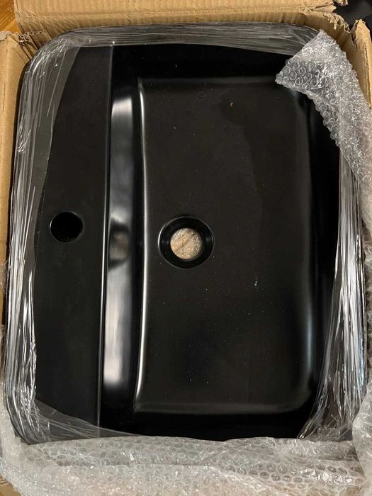 Мивка за баня черна