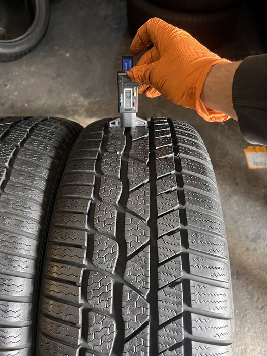 4 anvelope iarna ca NOI 225/50/18 , Continental , 7-8 mm