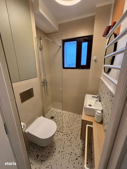 unirii , rond Alba Iulia garsoniera