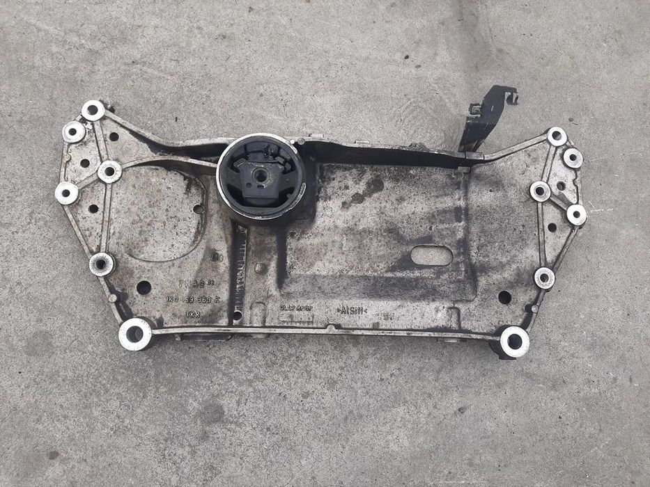 jug cadru motor  2.0 tdi bmn  audi a3 8p vw golf 5 1k0199369f