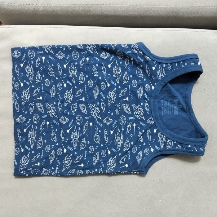 Отдам даром детские вещи