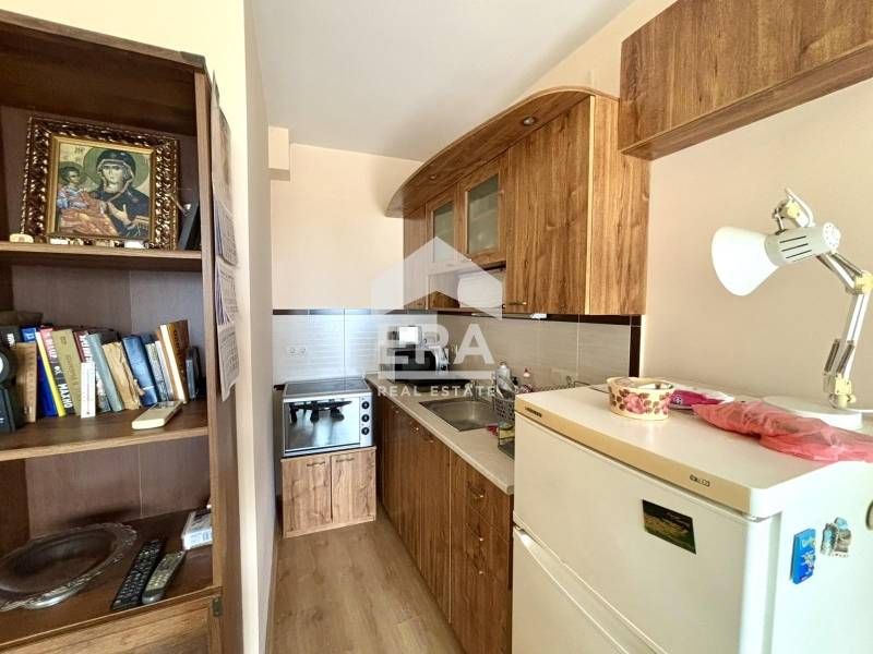 Дава се под наем Едностаен апартамент в Варна, Бриз - 20 кв.м за 348.84 € - Снимка #3