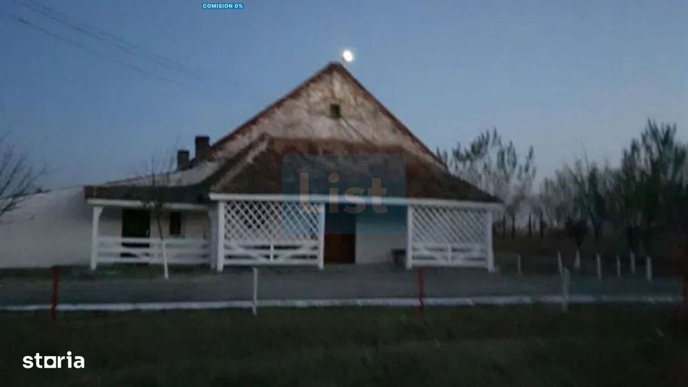 Ferma langa Oravita 5600 mp construiti si teren 24281 intravilan