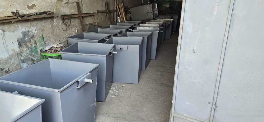 Мусорный бак 0.75куб