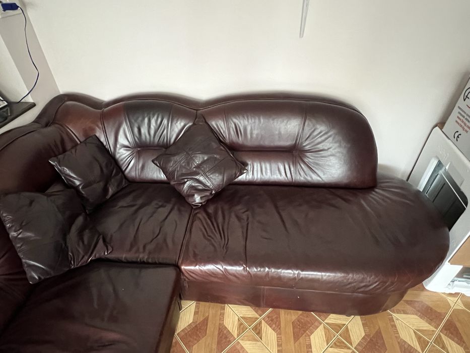 Ъглов диван за хол