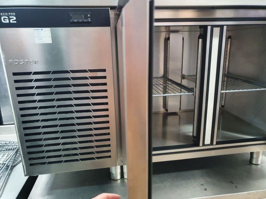 Хладилни маси 50бр от 1600лв за 1 бр