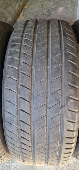 245/50/19 Bridgestone Alenza 001