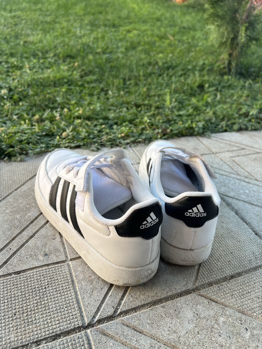 Маратонки Adidas