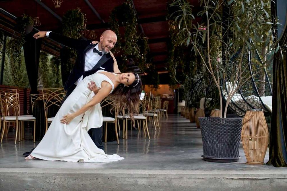 Fotograf si Videograf Foto Video Nuntă Biotez Cununie Majorat Evenimen