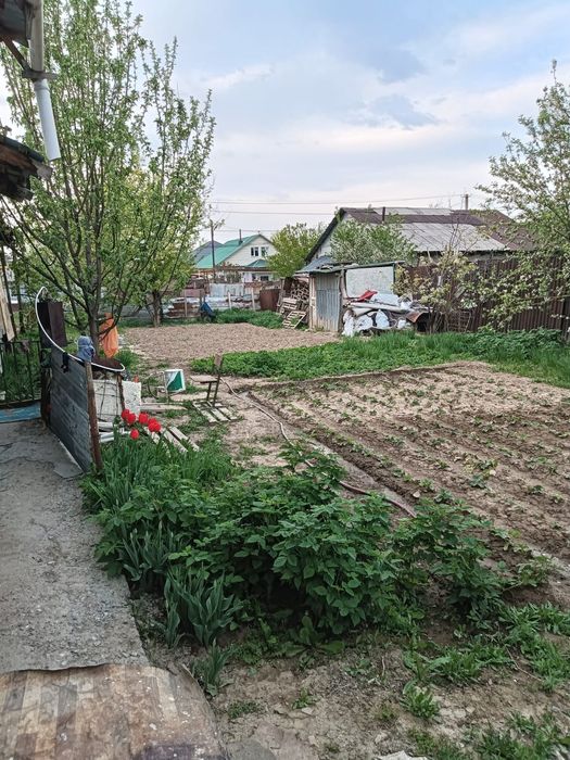 Продается дом в пригороде