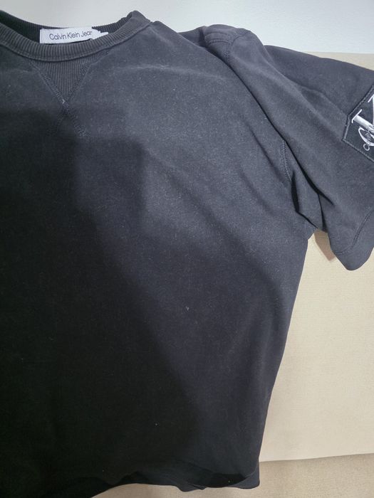 Calvin Klein Jeans 
Monogram Badge T-Shirt