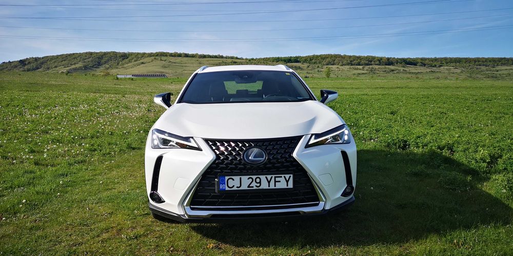 Lexus UX250h 15900+TVA
