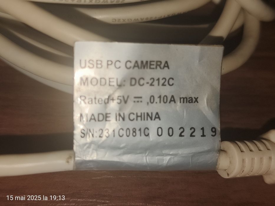 Vând două camere web desktop PK-333MB și DC-212C