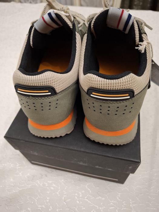 Продам мужскую обувь