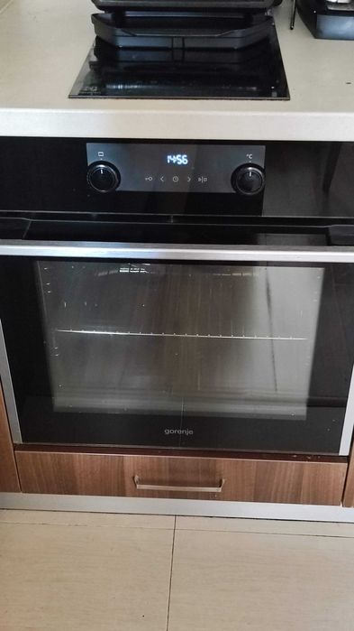 Фурна за вграждане с пиролиза  Gorenje BOP737E20XG – перфектно състояние, гаранция