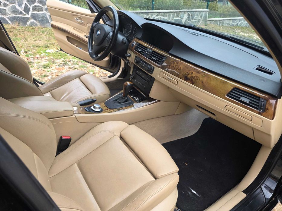 BMW E90 325I 218 к.с. Седан 2005 Навигация Кожен салон