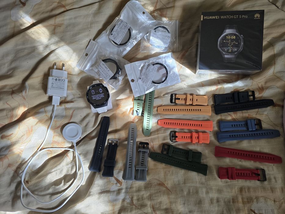 Pachet Huawei GT5 Pro + Huawei Band 9 + altele