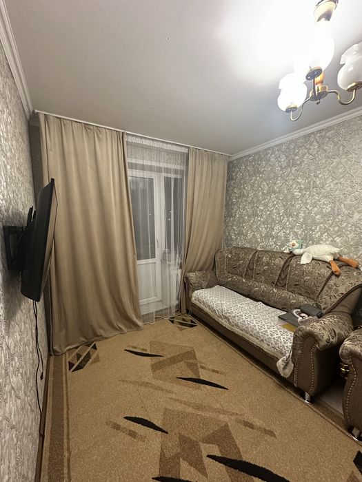 Ищу на подселение одну девушку в центре