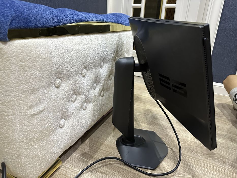 * Alienware AW2523HF геймерский -игровой монитор (нужно заменить экран