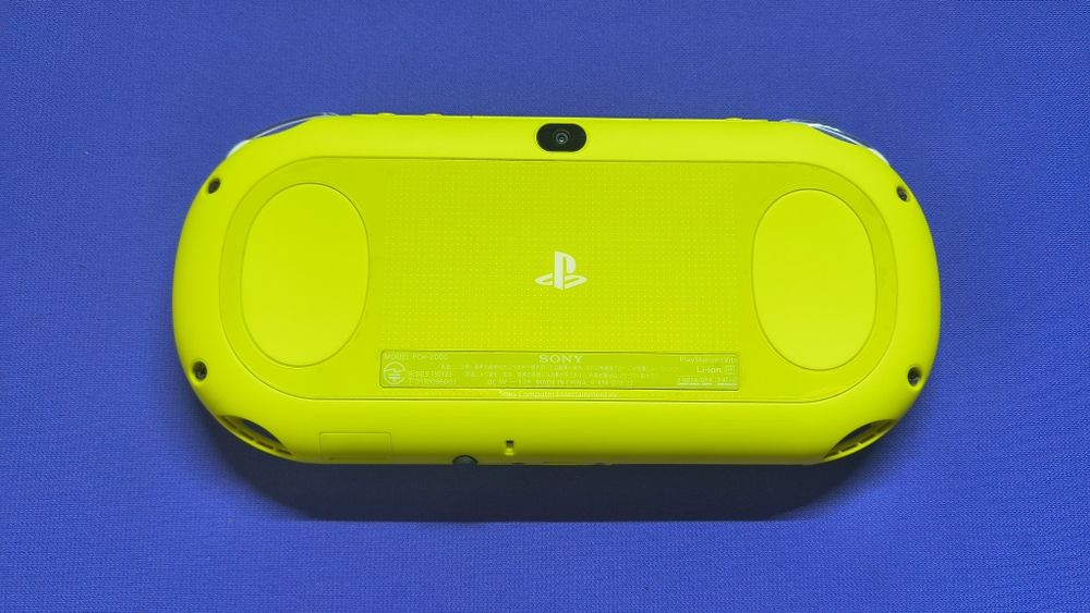 Ps vita 2000 Lime green