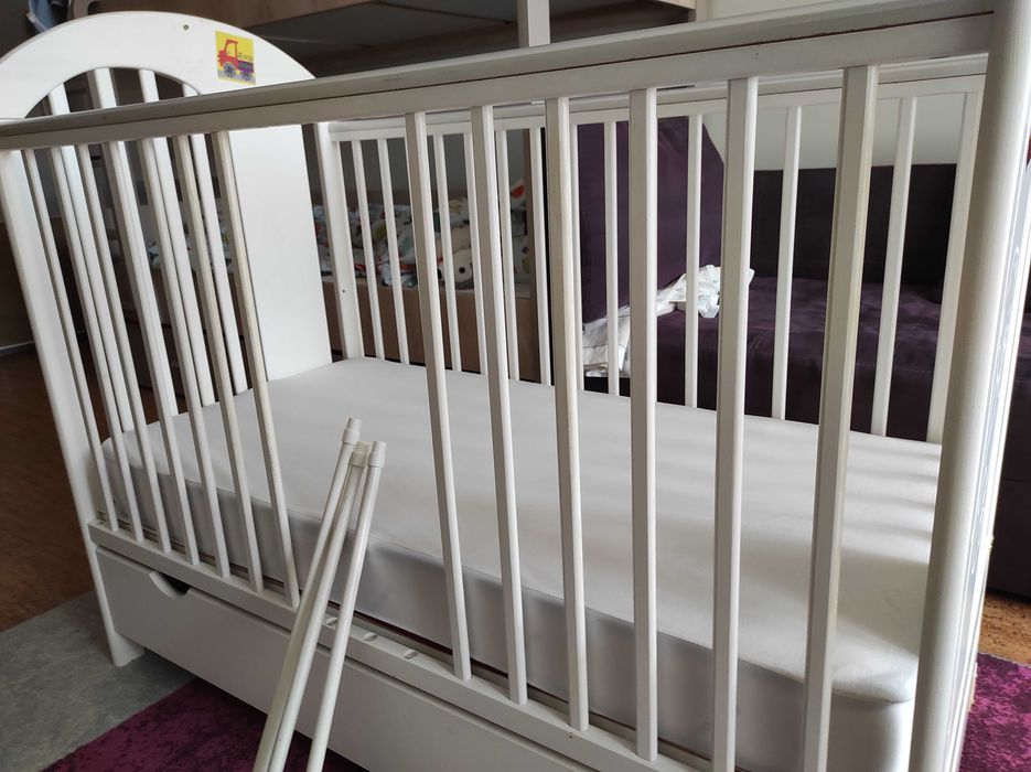 Дървена кошара с матрак 120/60