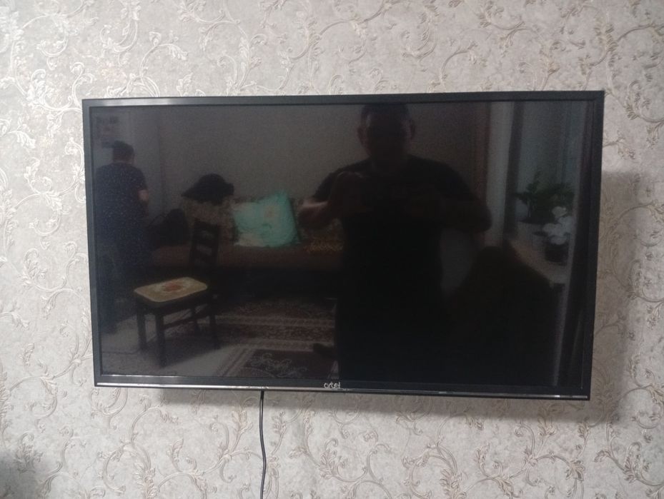 Продам телевизор Артел 50тыс
