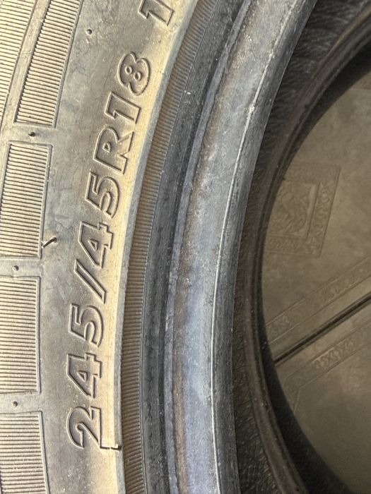 245/45/18 пара шины Maxtrek