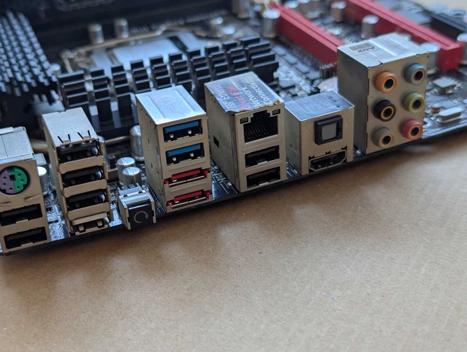 Kit Placa de baza ASUS Maximus IV Gene-Z + procesor i7 2600K + 16