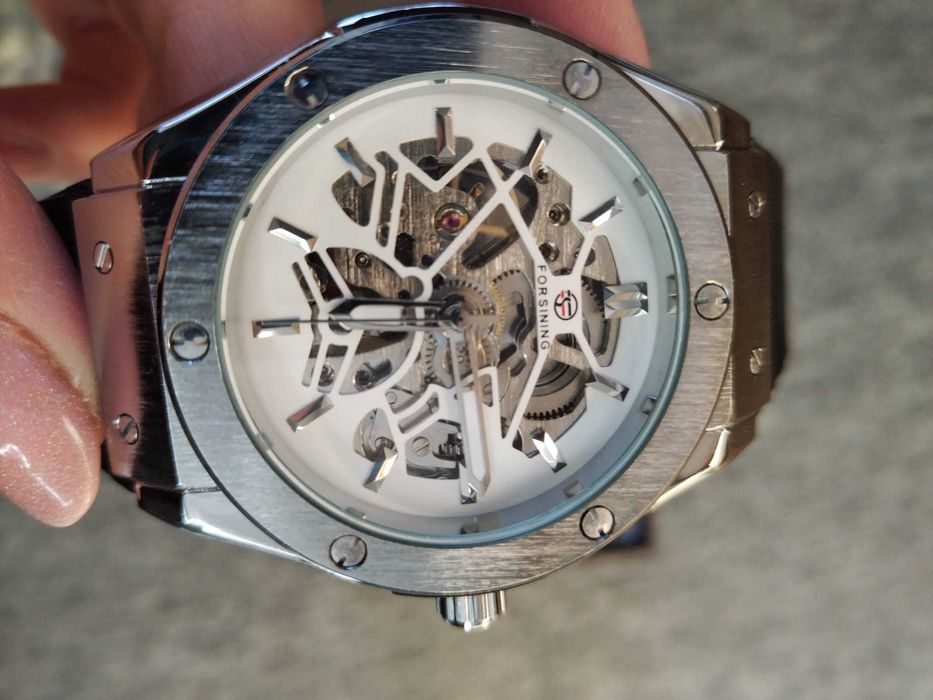 Ceas mecanic skeleton Forsining – design premium mecanism vizibil nou