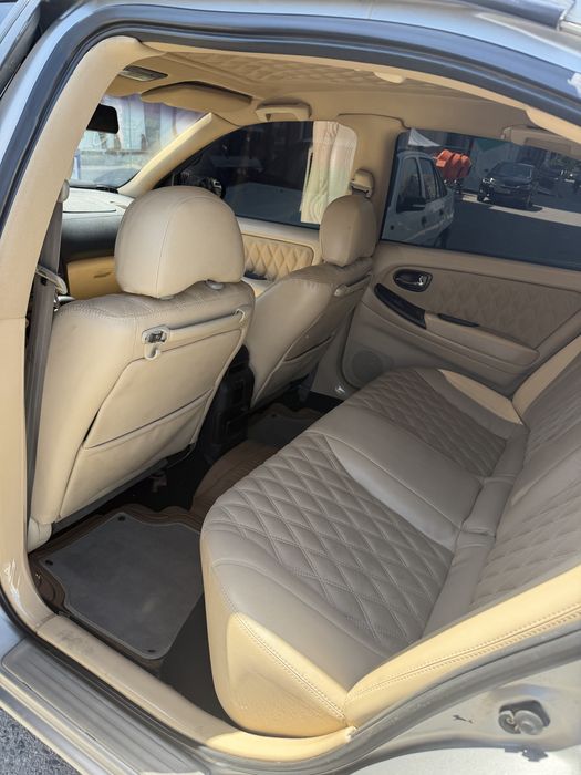 Nissam Maxima 2004