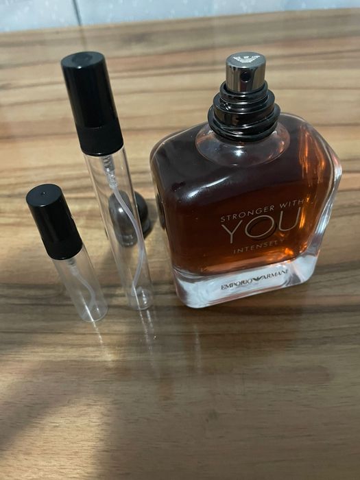 Decanturi de Stronger With You Intensly