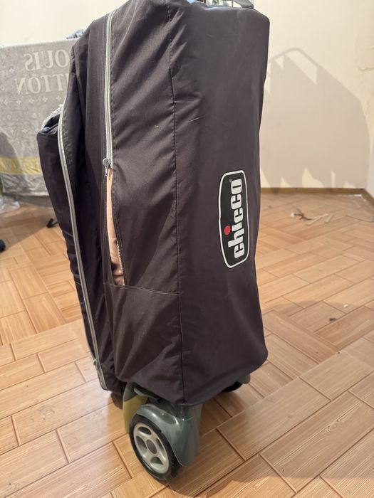 Продам детский манеж.