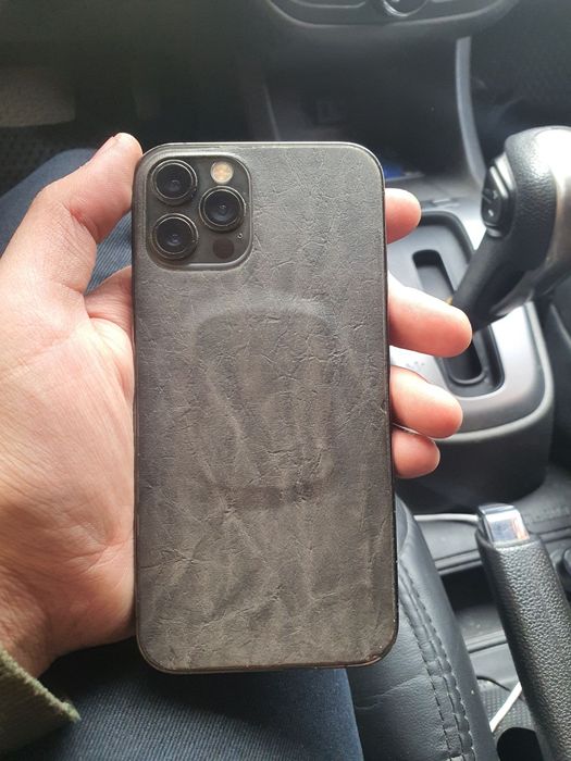 iPhone 12 pro sotiladi