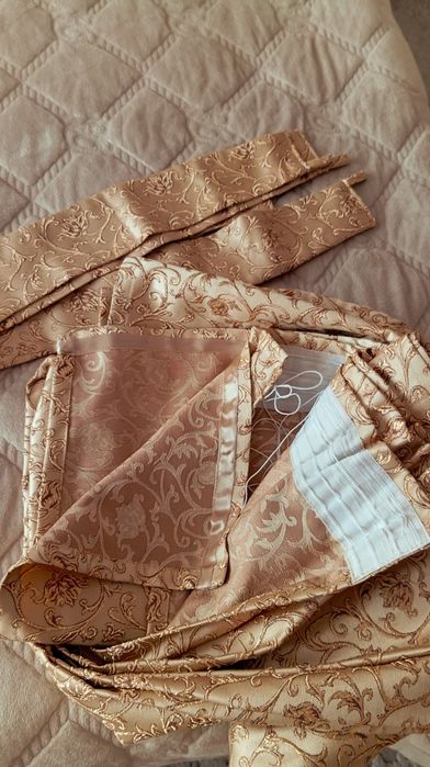 Продам шторы б/у