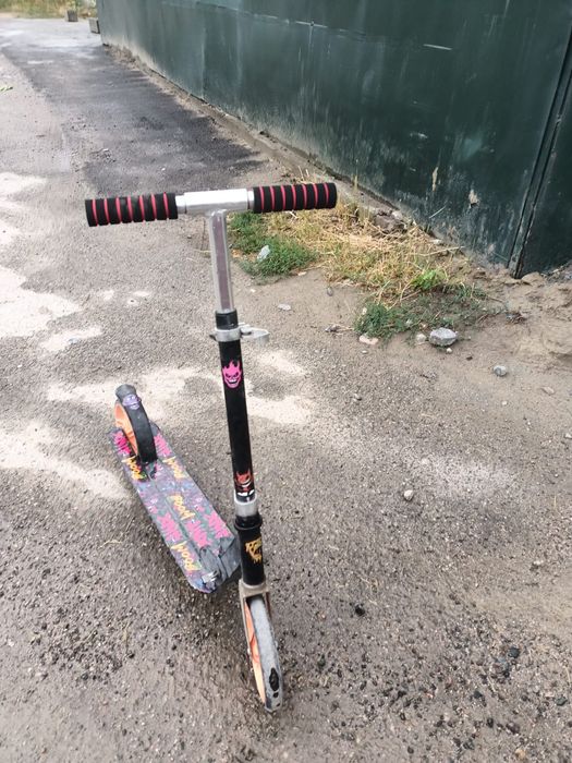 Продам самокат хороший