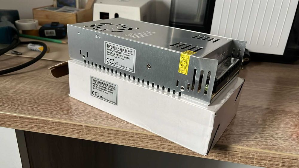 HIKVISION Camere supraveghere si surse