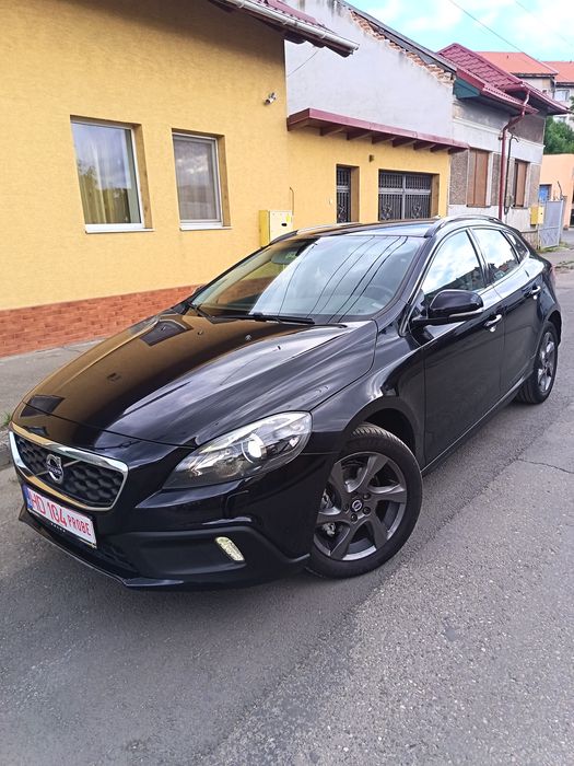 Volvo V40 Cross Country*Af.2016*1.6 D*116 Cp*Xenon*Piele*Navi*Clima*Led*Pilot!