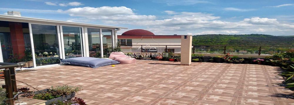 Продава се Тристаен апартамент в Велико Търново, Център - 230 кв.м за 1044 €/кв.м - Снимка #7