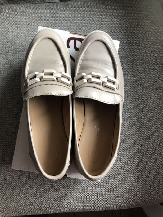 Pantofi femei marimea 40 Benvenutti ,culoare crem