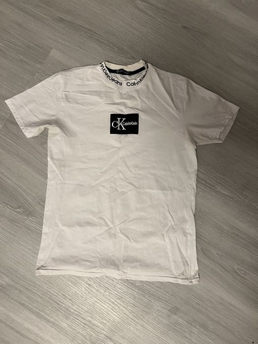 Vand tricou Calvin Klein