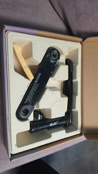 Курбели SRAM Rival 1x DUB Wide 172.5mm + плоча 40T X-SYNC – от Canyon с Rival AXS XPLR