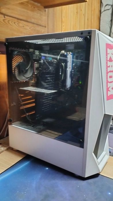 .Setup Complet PC Gaming: i7 + RX550 + Monitor LG 100Hz + Periferice. Sau Schimb Cu Leptop