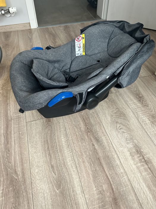 Бебешка количка 3 в 1