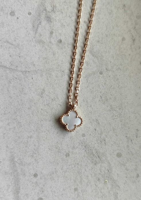 Дамско колие с малка бяла детелина - Van Cleef & Arpels VCA