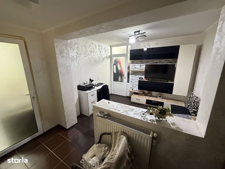De vânzare apartament 3 camere la Cheie 74 mp