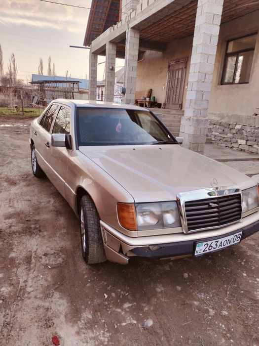 Мерс 200 жыл 1990