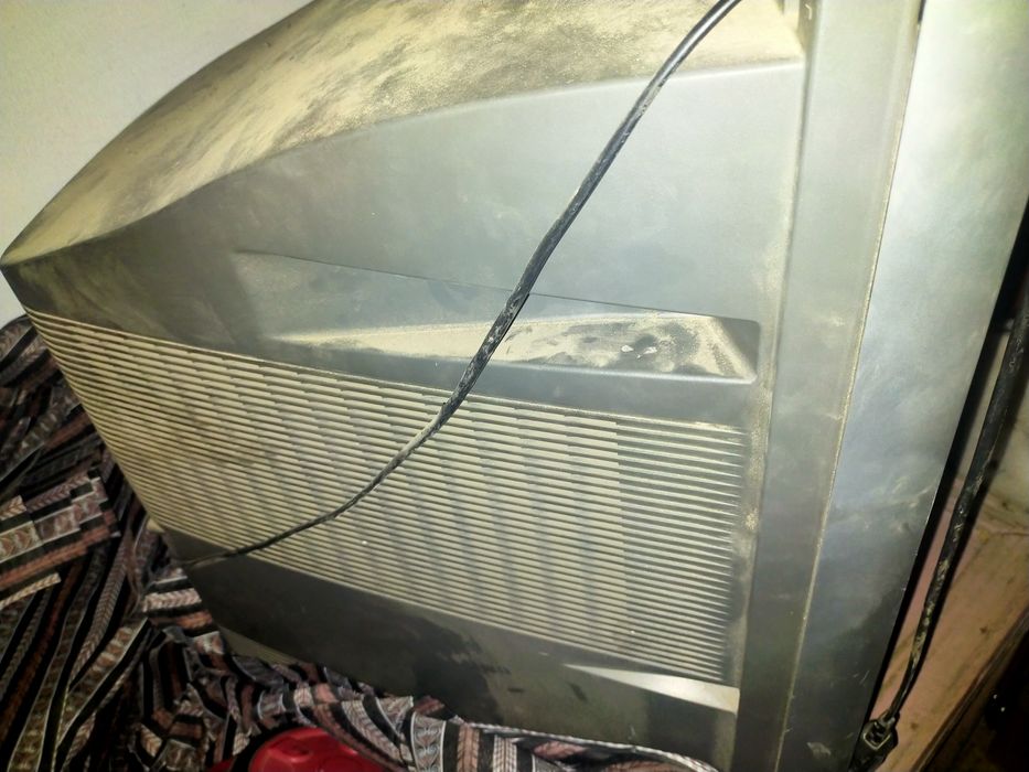 Телевизор Самсунг и Панасоник