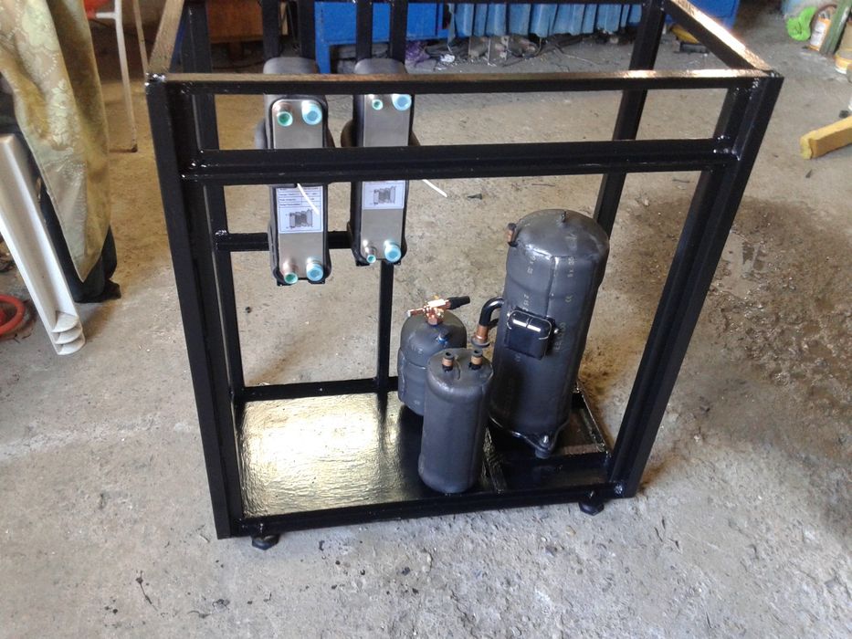 Термопомпа вода вода , земя вода  9 киловата .